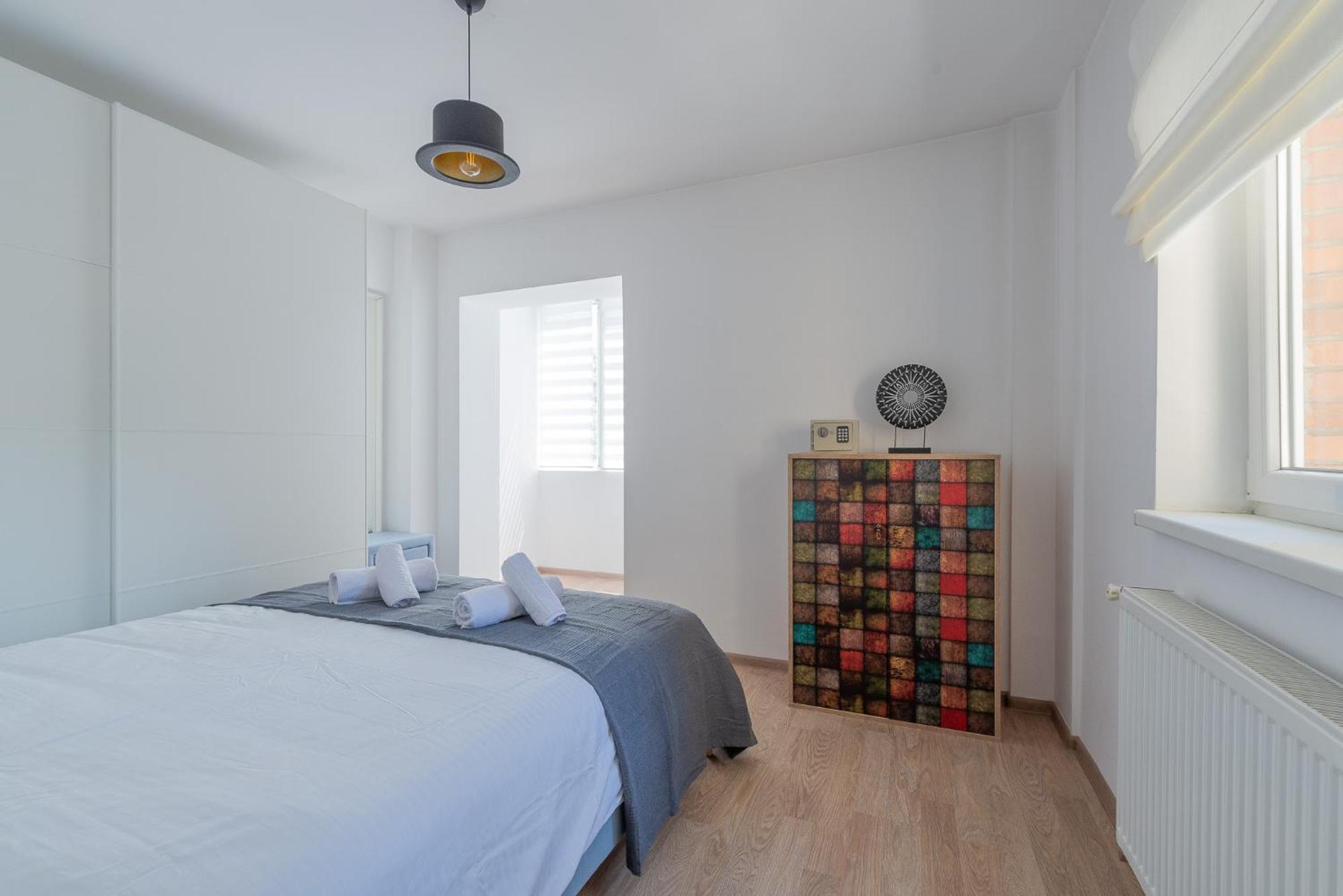 City Center-Cozy One Bedroom Apartment Bucureşti Ngoại thất bức ảnh